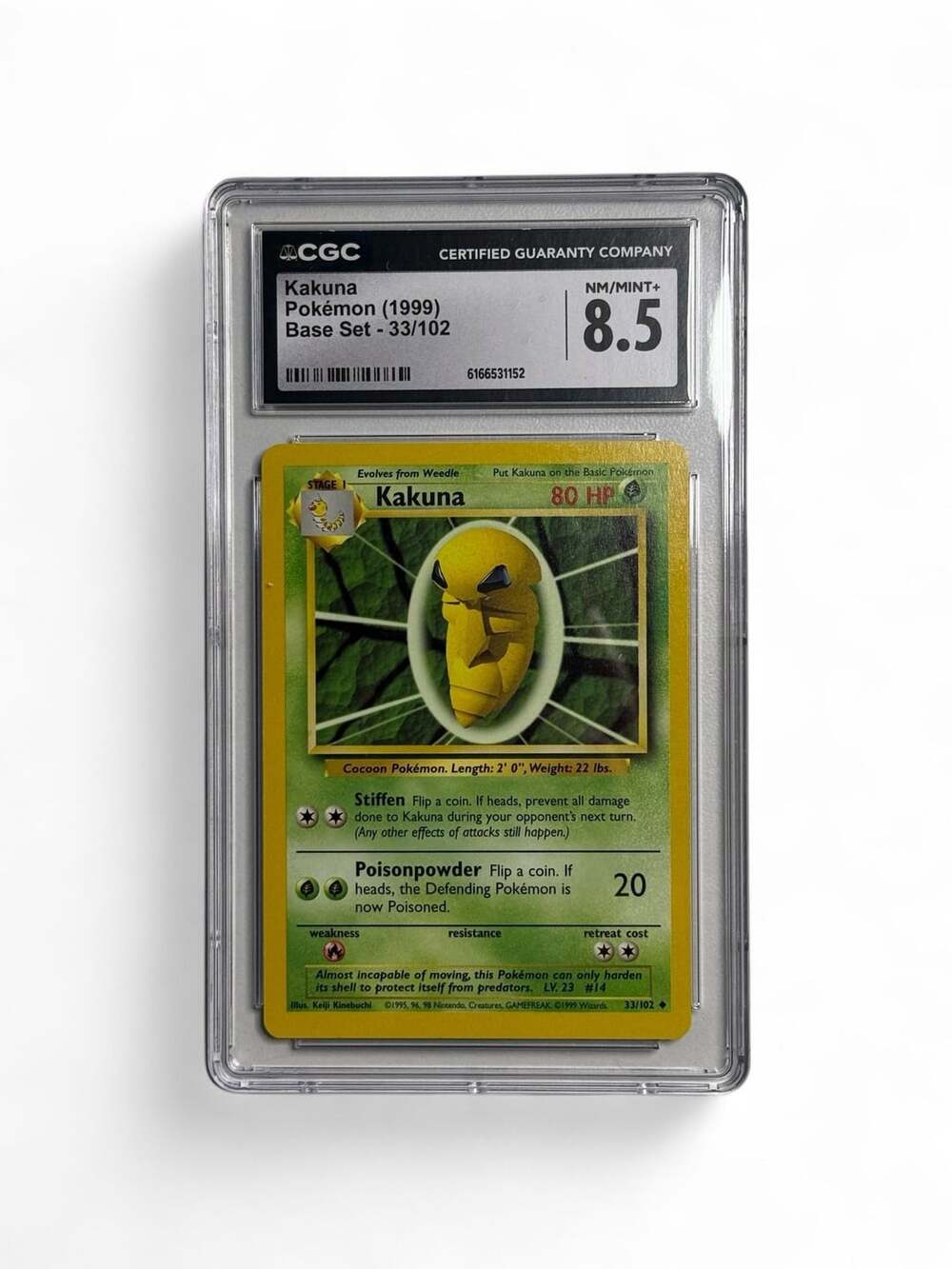 Pokémon Kakuna Base Set 1999 33/102 CGC 8.5